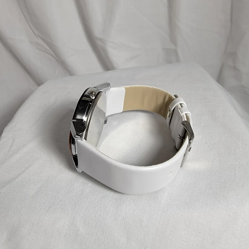 Generic Watch - Picture 2 of 5
